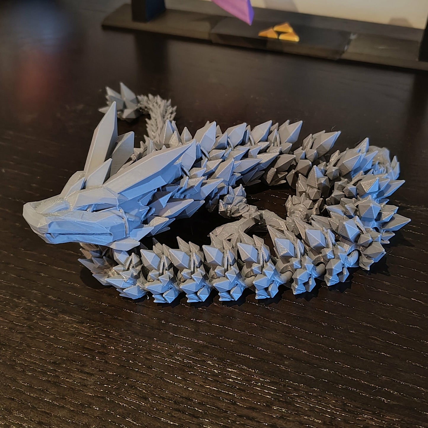 mesmerizing-crystal-articulating-dragon-fidget-toy-3d-printed-stress-relief