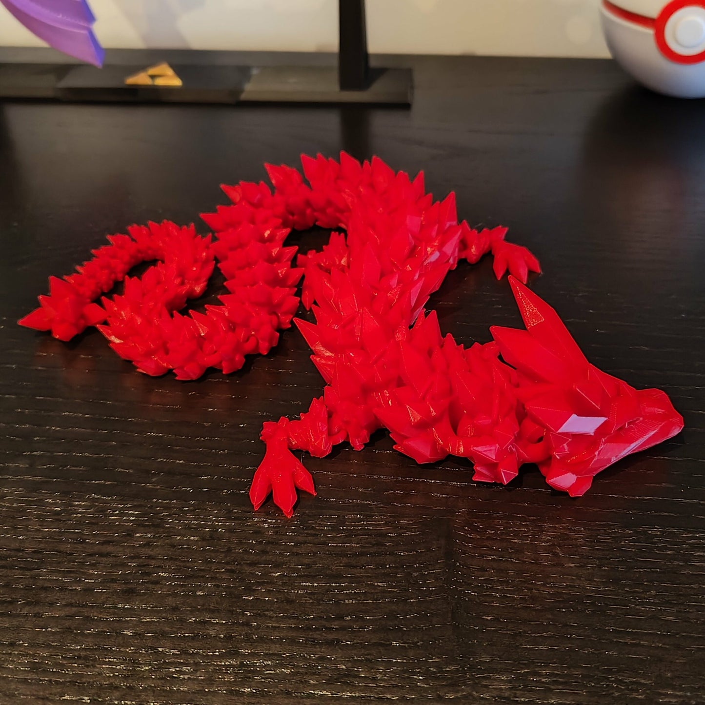 mesmerizing-crystal-articulating-dragon-fidget-toy-3d-printed-stress-relief