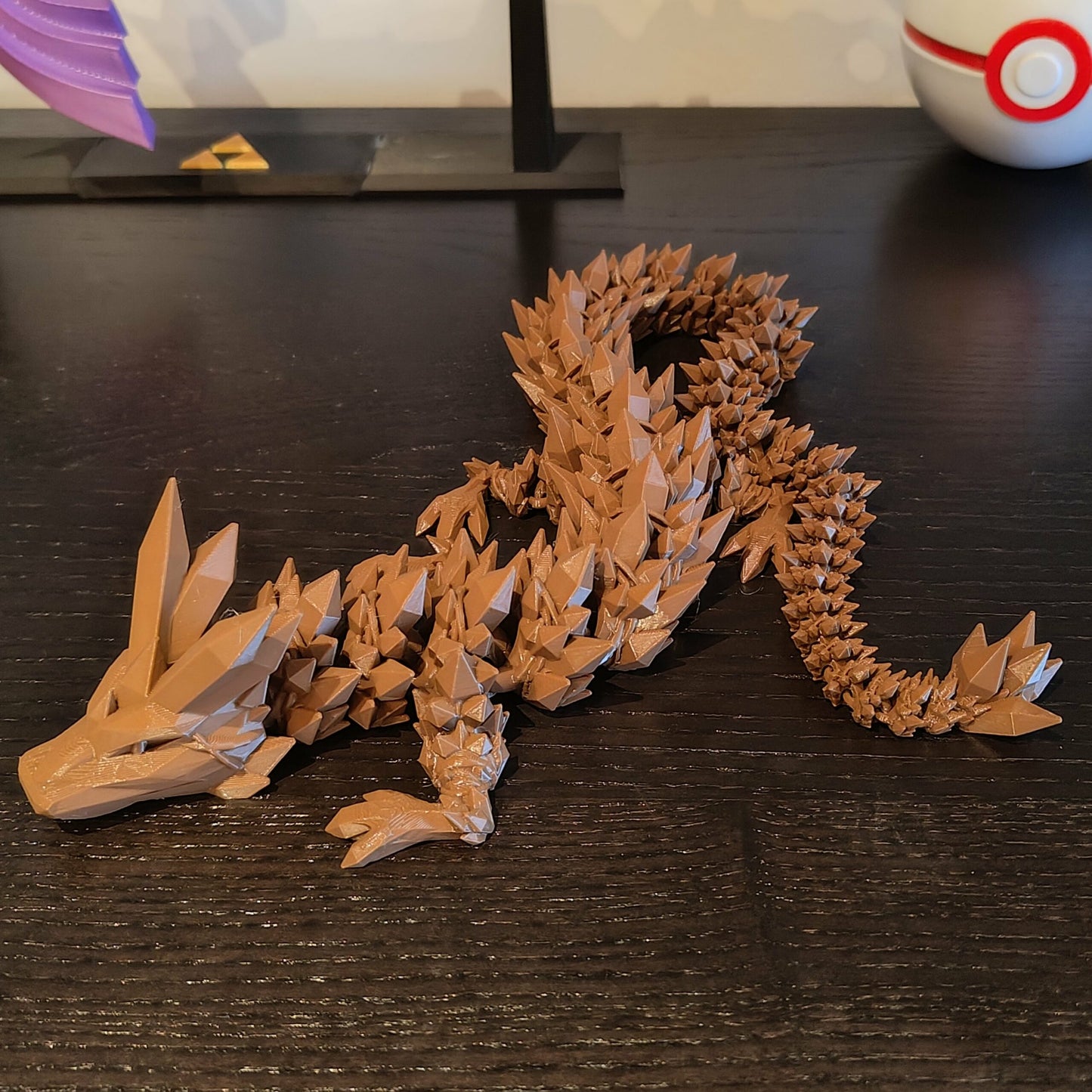 mesmerizing-crystal-articulating-dragon-fidget-toy-3d-printed-stress-relief