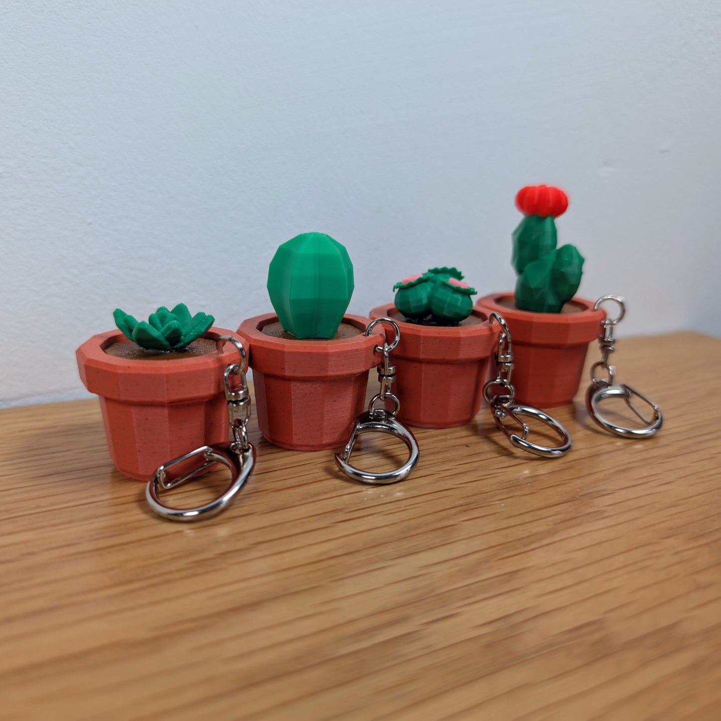 Clicky Fidget Plant Keychain – Stress Relief, Cute Succulent Toy, Fidget Keyring