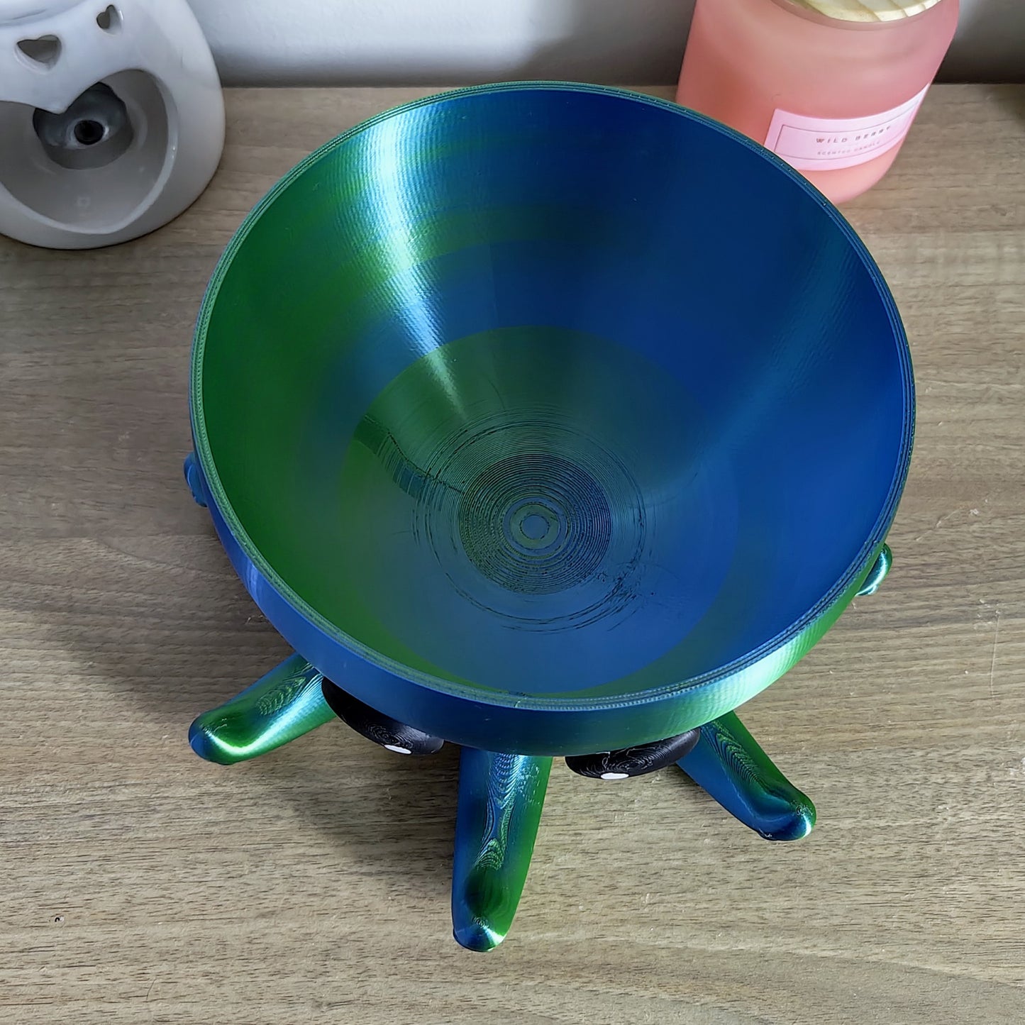 Cute Iridescent Octopus Yarn & Crochet Bowl – Unique Crafting Companion