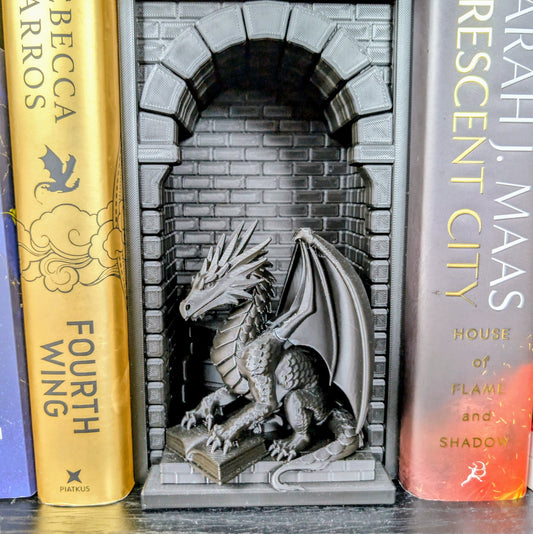 Dragon Book Nook | 3D Printed Bookshelf Insert | Black Gothic Fantasy Décor | Dragon with Books | Magical Bookshelf Accessory | DnD Book Nook Décor