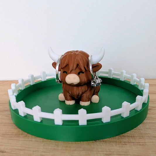 Highland Cow Jewellery Ring Dish with Fence | Cute Farm Animal Earring Holder | 3D Printed Cow Ring Tray Organizer for Desk or Vanity