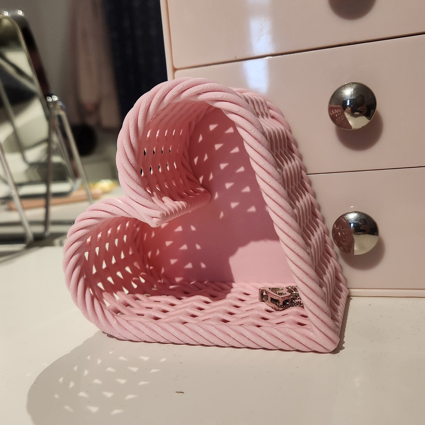 heart-rope-desk-organizer