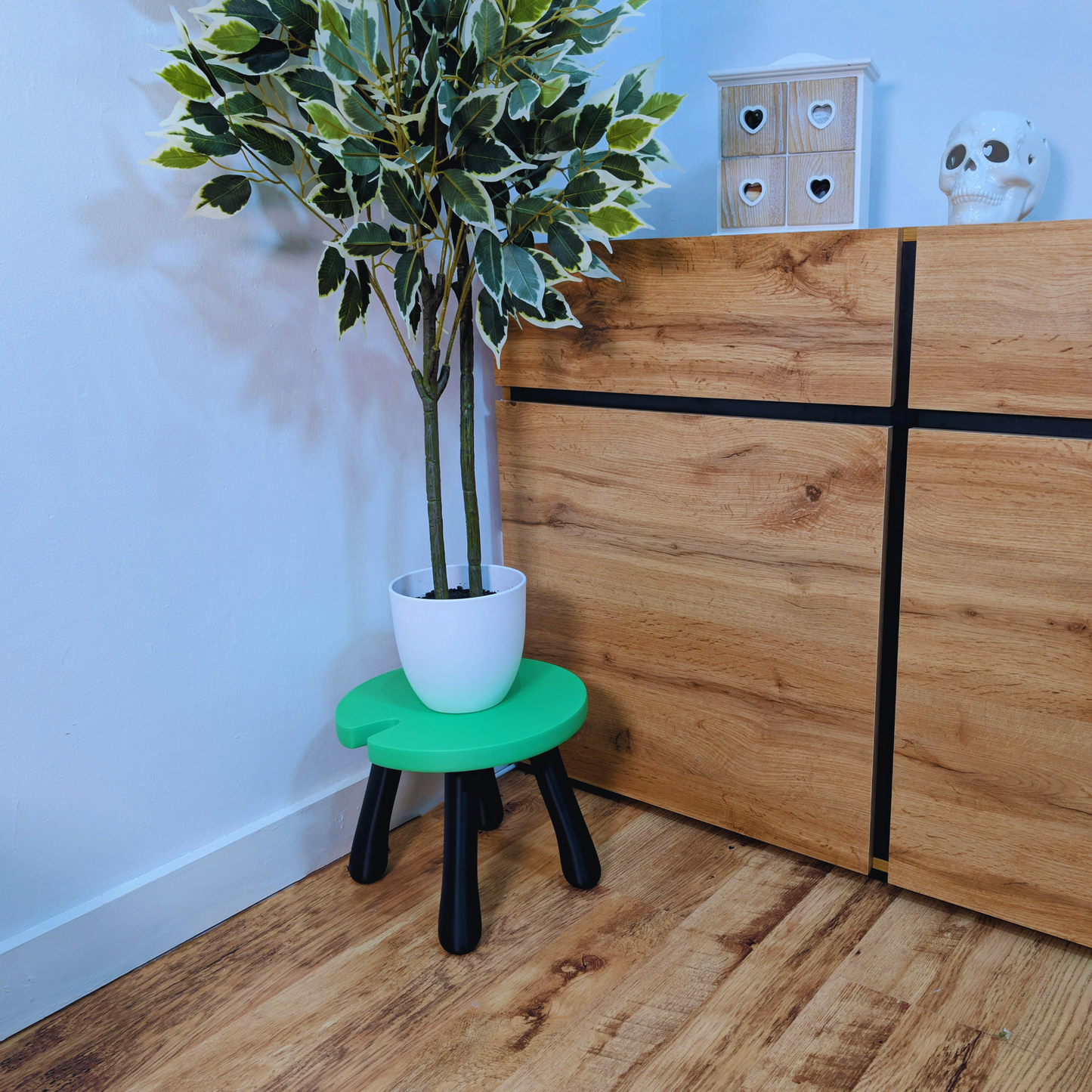 3D Printed Lily Pad Plant Stool – Strong DIY Nature-Inspired Stand with Felt Pads | Quirky Indoor Plant Display | 20cm & 30cm Sizes