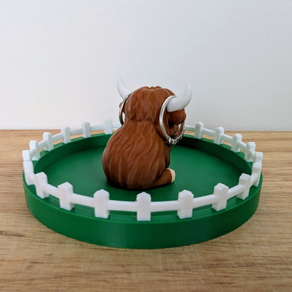 Highland Cow Jewellery Ring Dish with Fence | Cute Farm Animal Earring Holder | 3D Printed Cow Ring Tray Organizer for Desk or Vanity