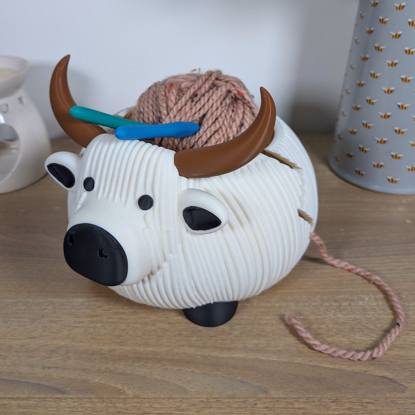 Highland Cow Yarn Bowl | 3D Printed Wool Holder – Unique Knitting Gift