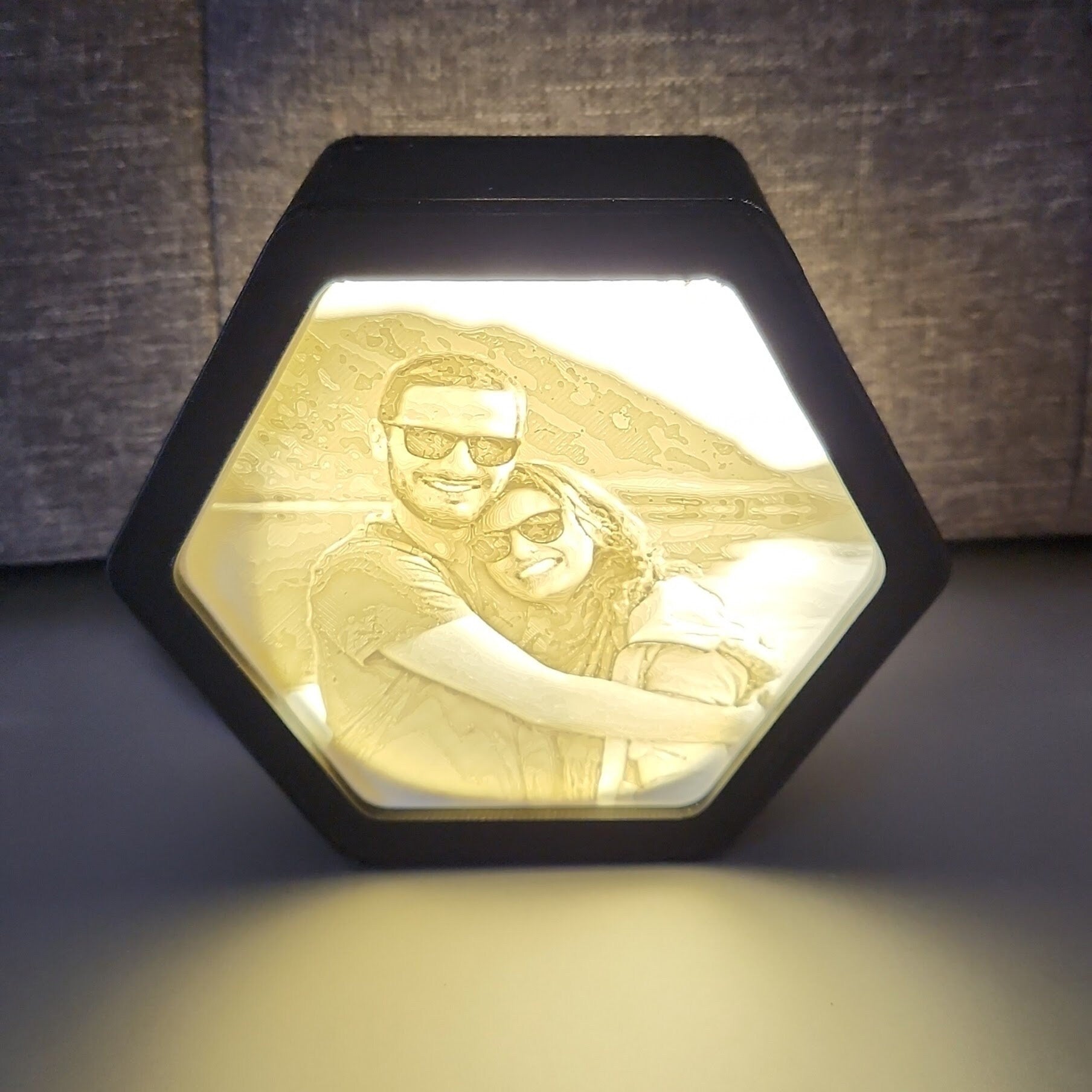 hexagon-photo-lithophane-with-usb-light