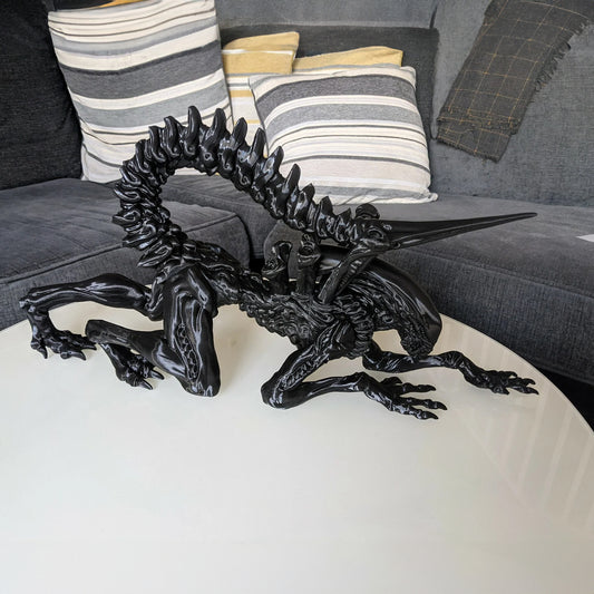 3D Printed Xenomorph Alien | Sci-Fi Art Sculpture